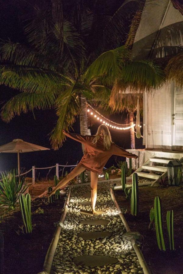 Tropical Glamping Nusa Penida - Private Romantic Seaside Bungalow Diamond Beach Pelilit Экстерьер фото