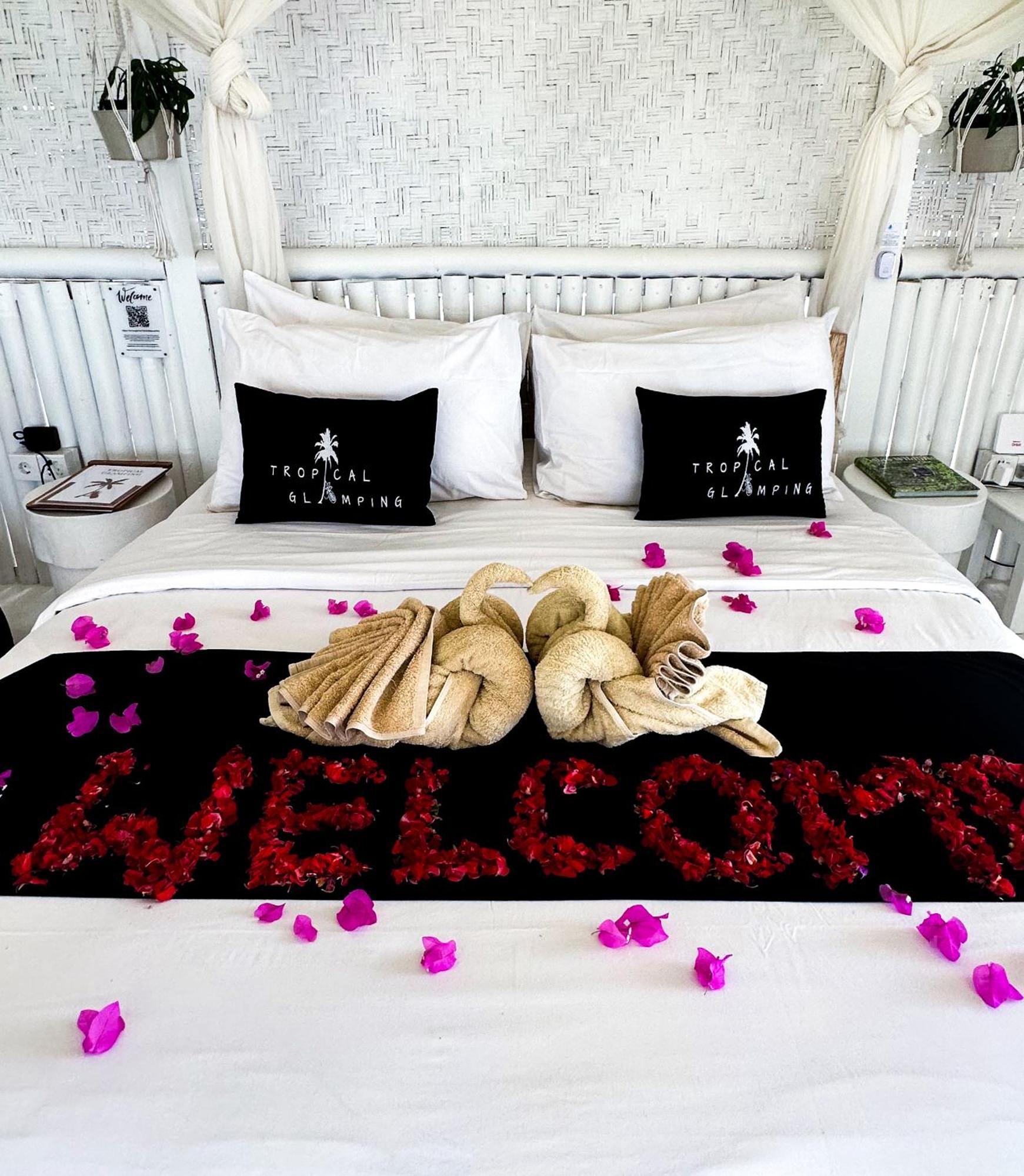 Tropical Glamping Nusa Penida - Private Romantic Seaside Bungalow Diamond Beach Pelilit Экстерьер фото